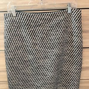 Women’s mid length skirt